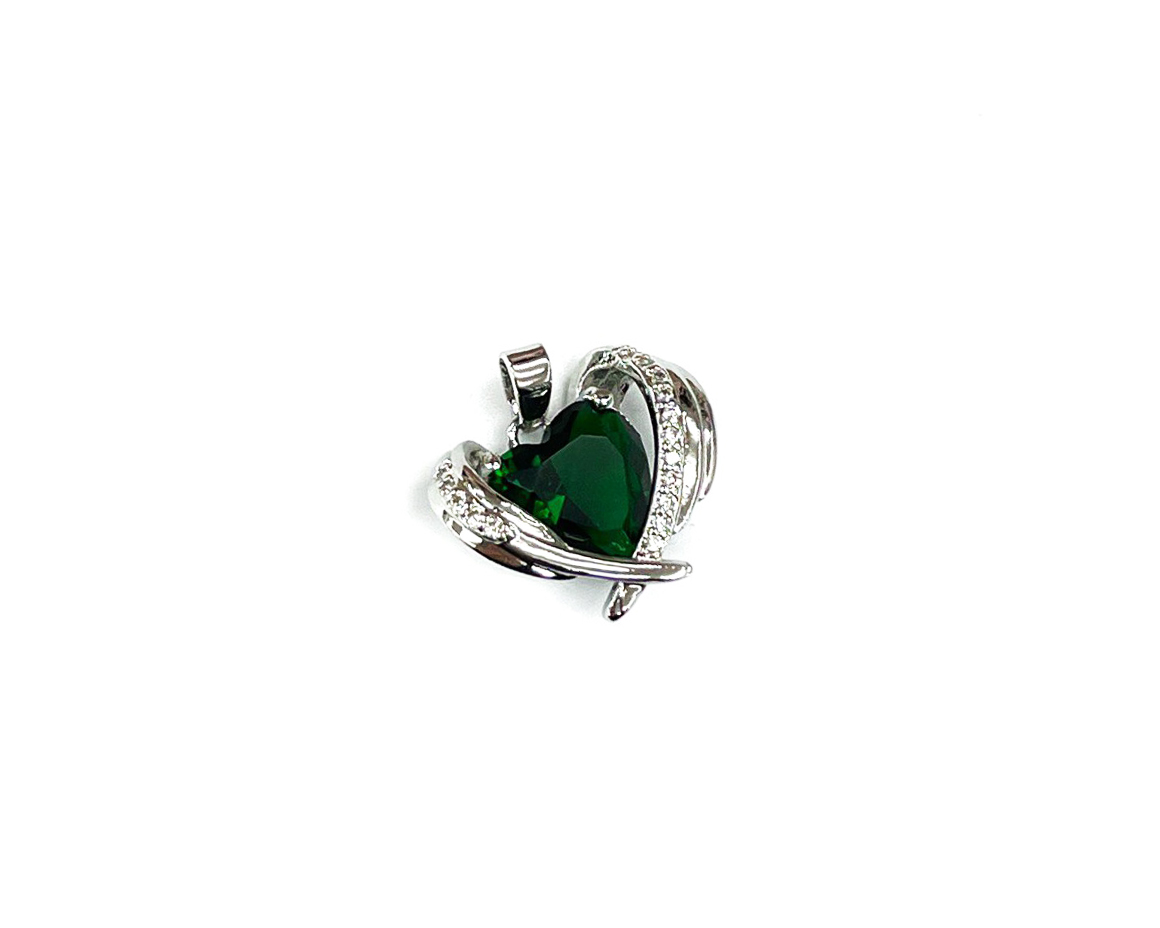 Подвеска Сердце с зеленым фианитом цвет серебро размер 15*18мм