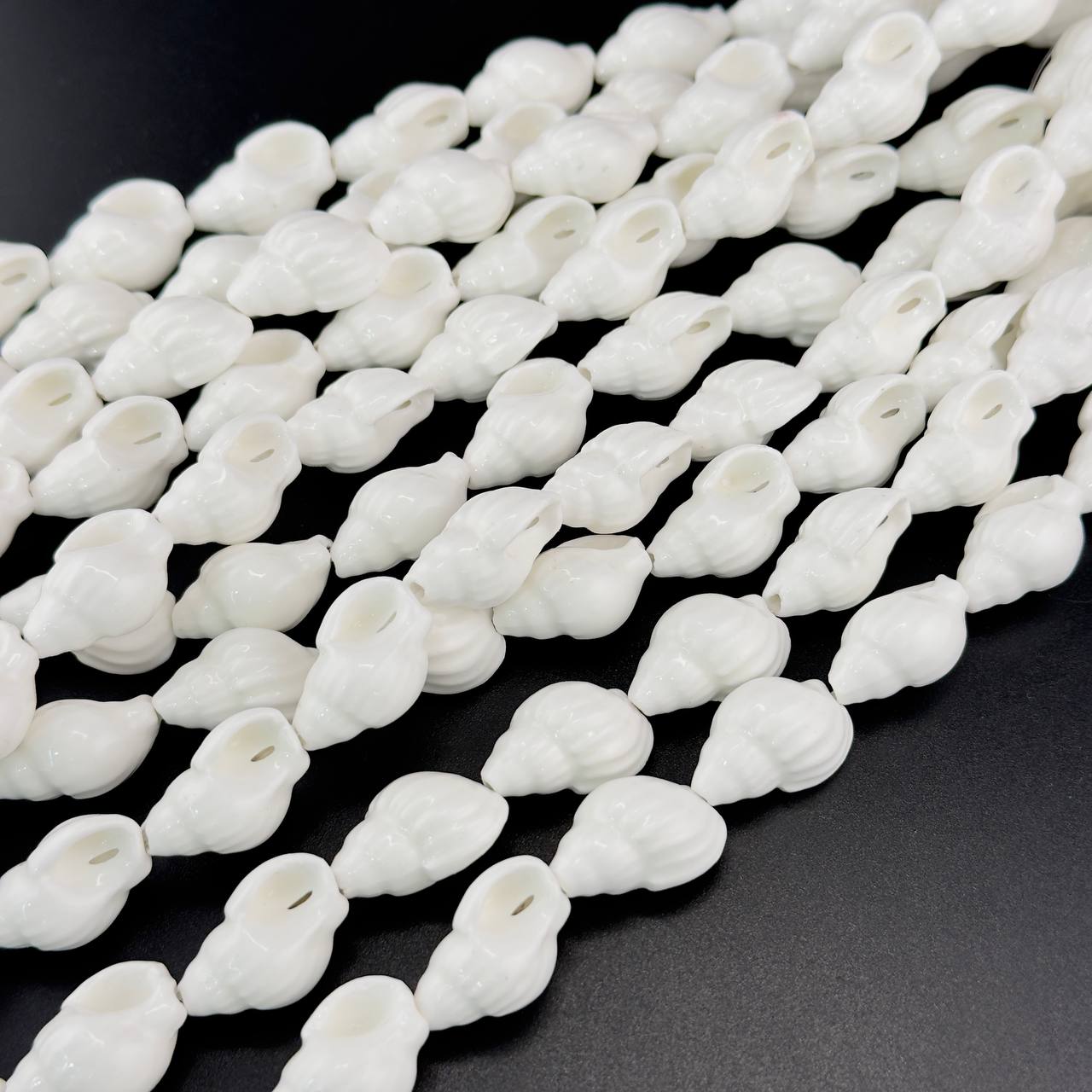 Бусины керамические форма ракушки размер 20,5*13,5мм